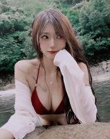 「瞳｜𝐾𝑖𝑚𝑖」渾圓側乳曲線讓人難以招架 (24P)