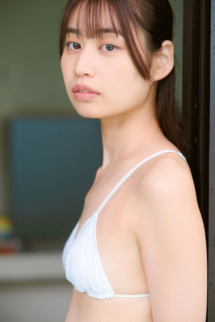 Former HKT48 member, sexy DVD debut wwwwwwww Kyoka Anju, boldly exposes her 174cm model body in her first image!! Video image summary of the first work 'Smile Beauty'! 9th image
