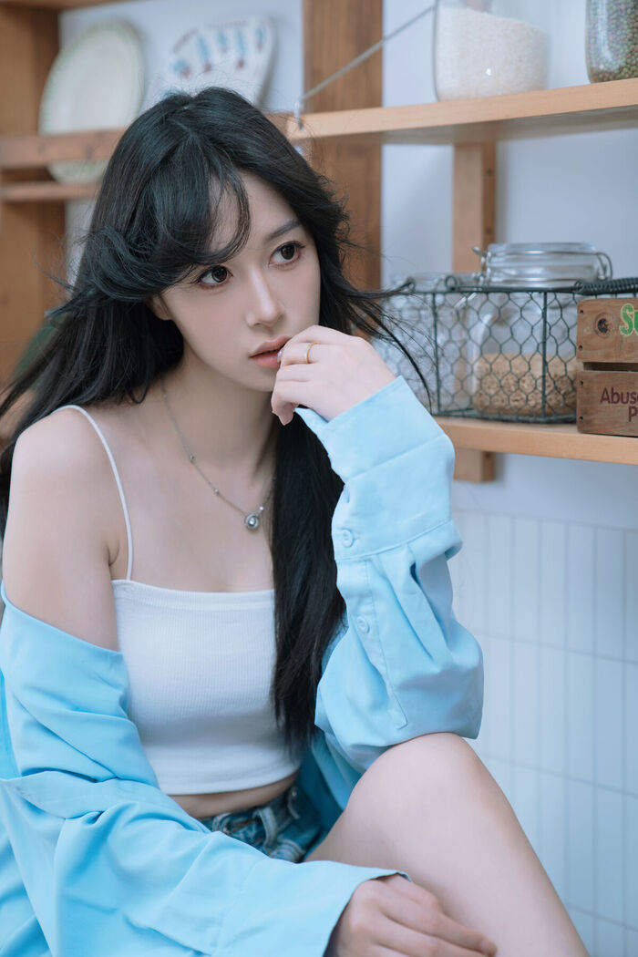 YiTuYu 艺图语 Vol.7802 Ting Ting 12th image