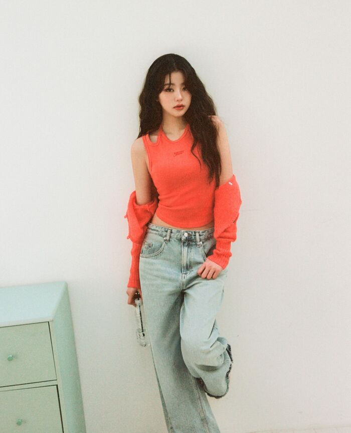 아이브(IVE) 장원영(Jang Won-young) 타미진스 25SS 화보① 4th image