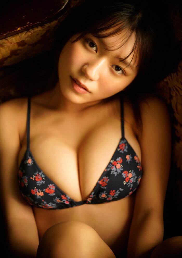[Image] 'Geki Buzz JK' Sara Kawamichi (20) finally returns to swimsuit gravure!! A plump G-cup body beautiful girl who disappeared while being regretted is back!! 22th image