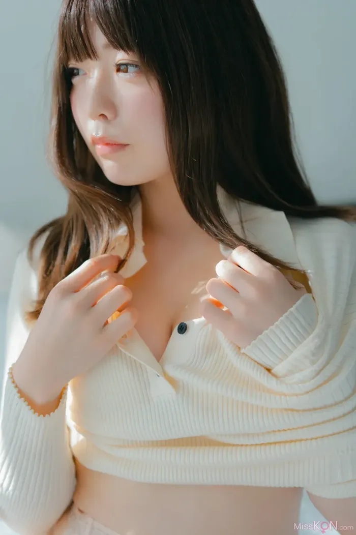 Kira Shiomi: Fluffy F-Cup (15 photos) 11th image
