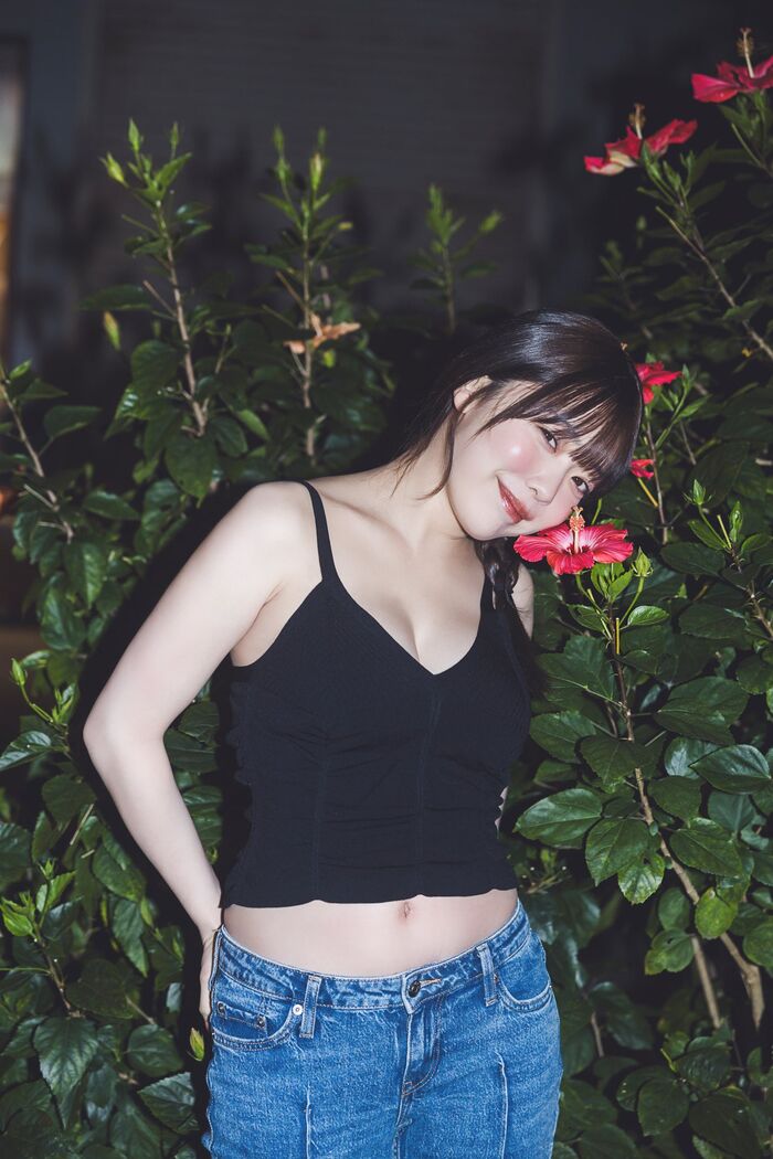 [Image] Kira Shiomi releases nude photo book wwwww A talented woman who ranks first in the high school mathematics national mock exam, challenges 'limit exposure' for the first time without a single thread!! 8th image