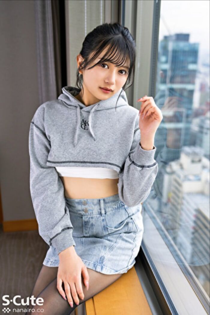 Former idol Kaorin Kitaoka appears in S-cute's Gonzo 3th image