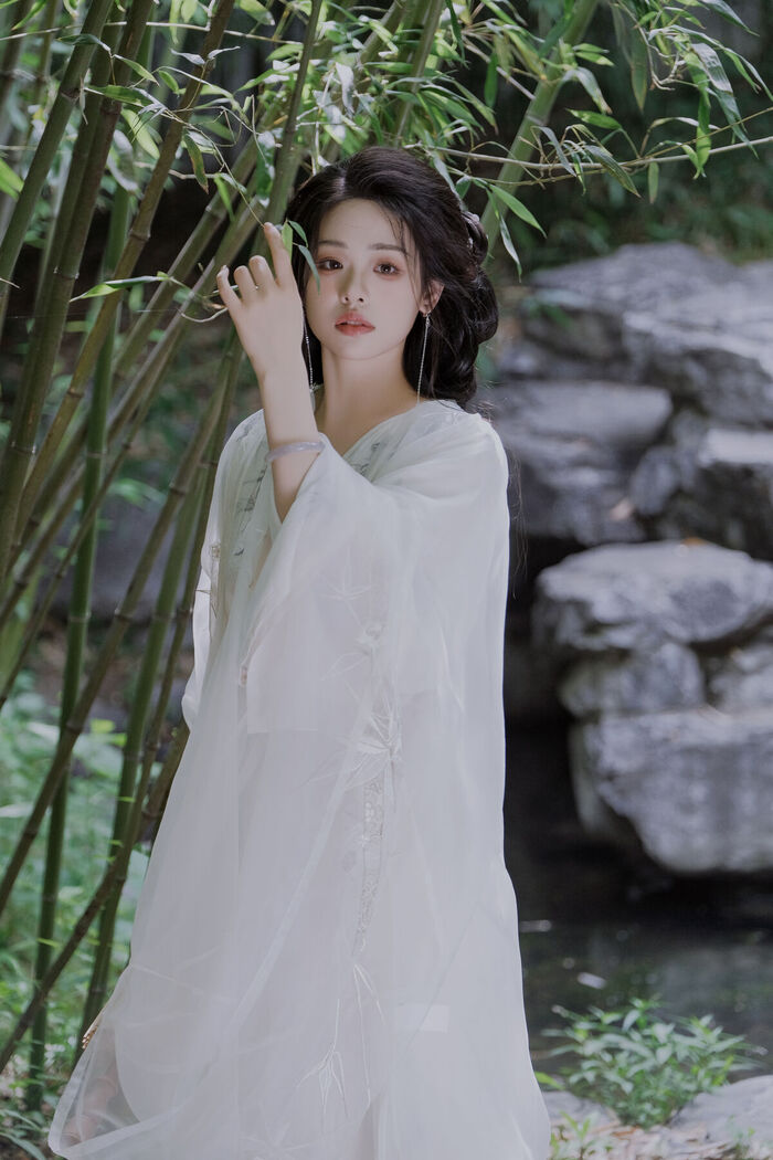 YiTuYu艺图语 Vol.8206 瑶瑶 (25P) 10th image