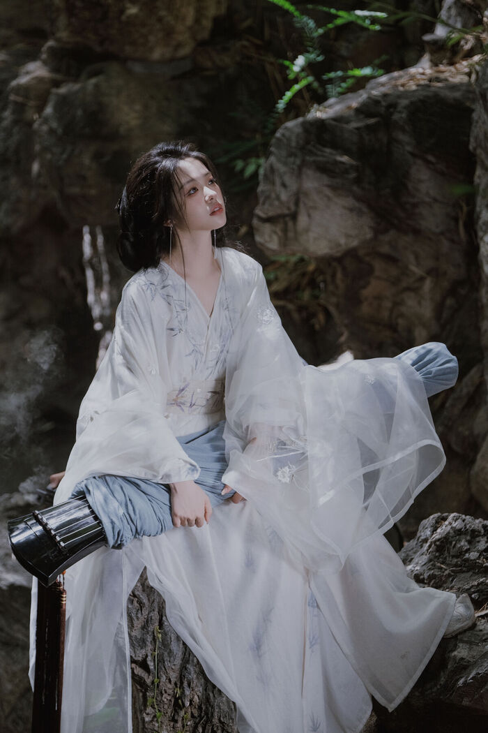 YiTuYu艺图语 Vol.8206 瑶瑶 (25P) 19th image