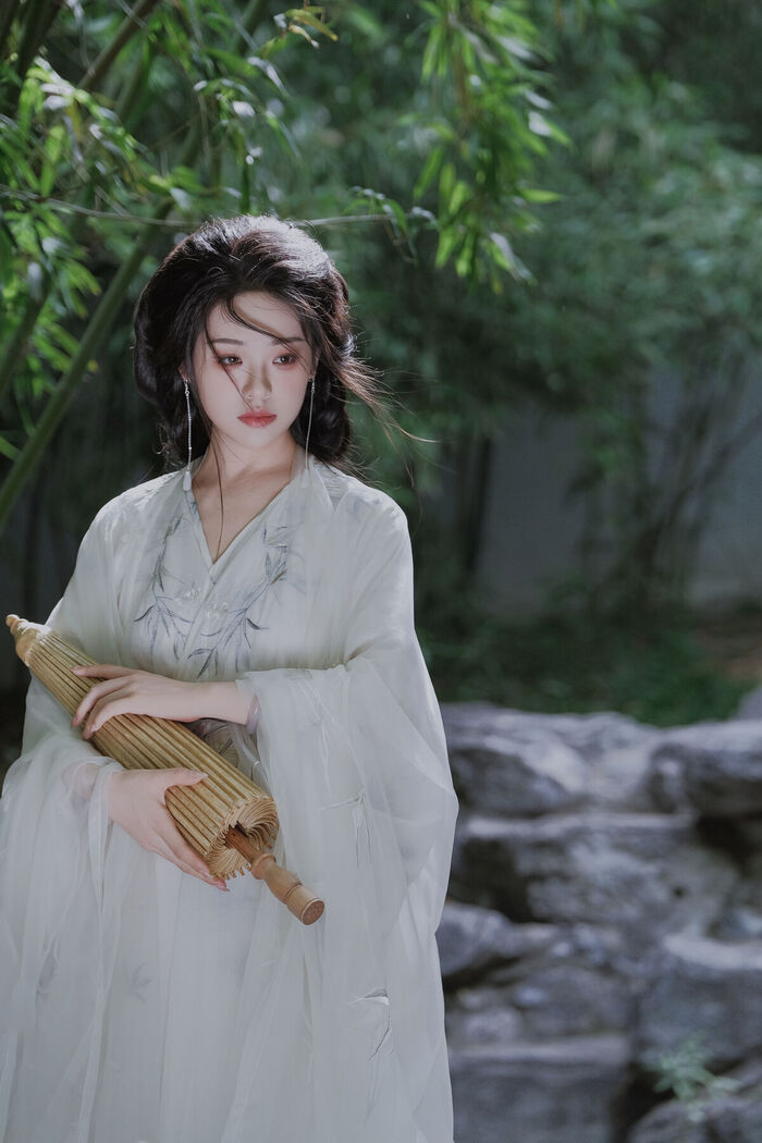 YiTuYu艺图语 Vol.8206 瑶瑶 (25P) 4th image