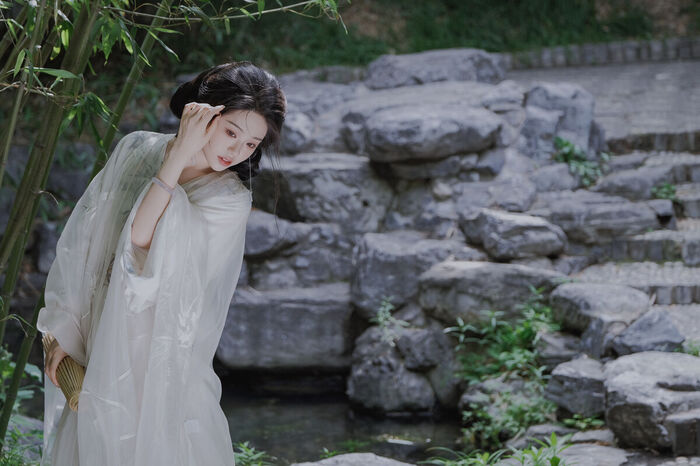 YiTuYu艺图语 Vol.8206 瑶瑶 (25P) 9th image