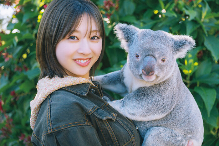 [Underwear image] Hinatazaka 46 Suzuka Tomita is a hot topic for her big breasts wwwwww1st Fans are very excited about the first lingerie cut in the photo book!! 38th image