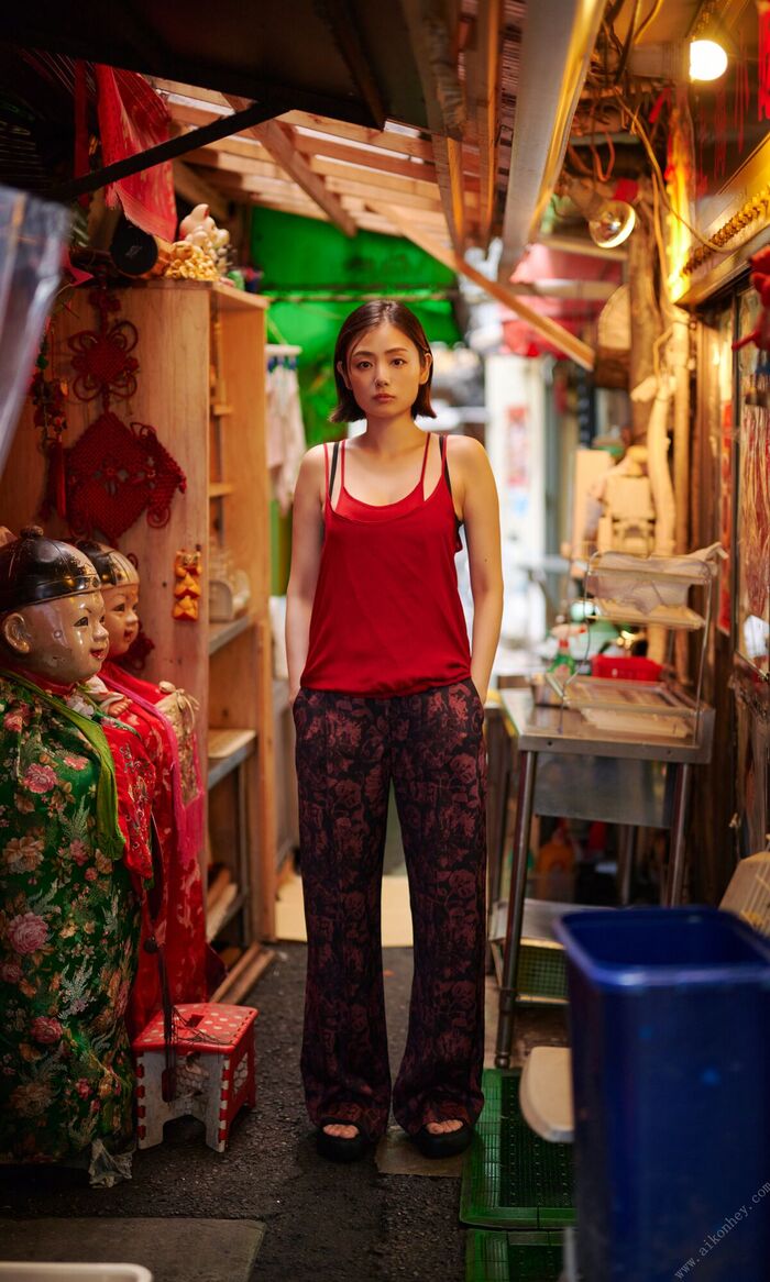 JP Moemi Katayama 片山萌美 - 街に生きる 週プレ PHOTO BOOK (65P) 13th image