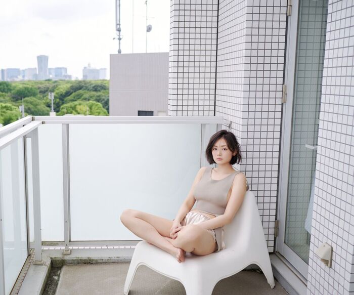 JP Moemi Katayama 片山萌美 - 街に生きる 週プレ PHOTO BOOK (65P) 4th image