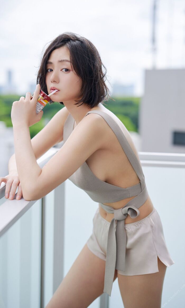 JP Moemi Katayama 片山萌美 - 街に生きる 週プレ PHOTO BOOK (65P) 51th image