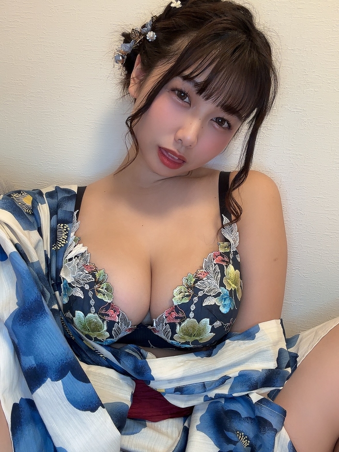 Eros of a woman with her yukata exposed Vol.3 40th image