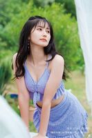 [Image] The popular IMAS voice actor lifts the ban on swimsuits wwwwwwwww Yuri Komagata boldly shows off a glimpse of her chest cliffs in her 1st photo book!!