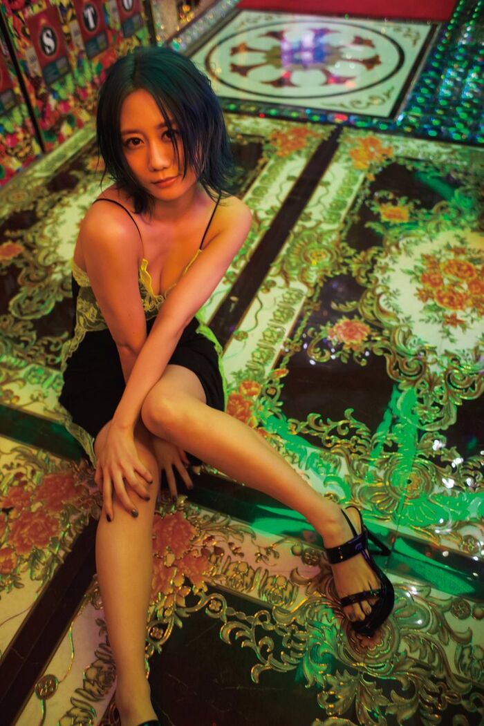 【画像】元SKE48さん、ほぼ全裸になってしまうwwwwww古畑奈和、2nd写真集からもっとも大胆なカットを公開！！！ 50th image