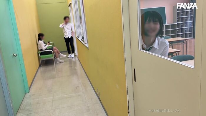 Yumi Nijimura, who plays the role of JK secretly masturbating in the classroom, is cute 20th image