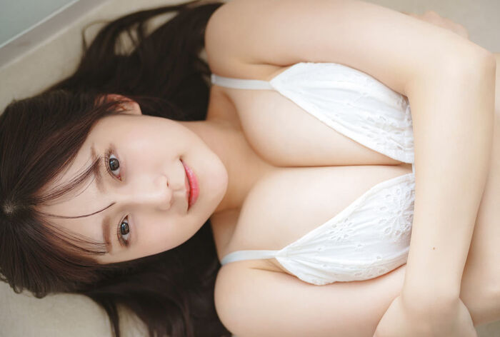 [Swimsuit image] The latest AKB48 gravure selection, the level is too high wwwwww Kurumi Suzuki, Mayu Shoju, and Maho Omori show off their superb bodies!! 55th image