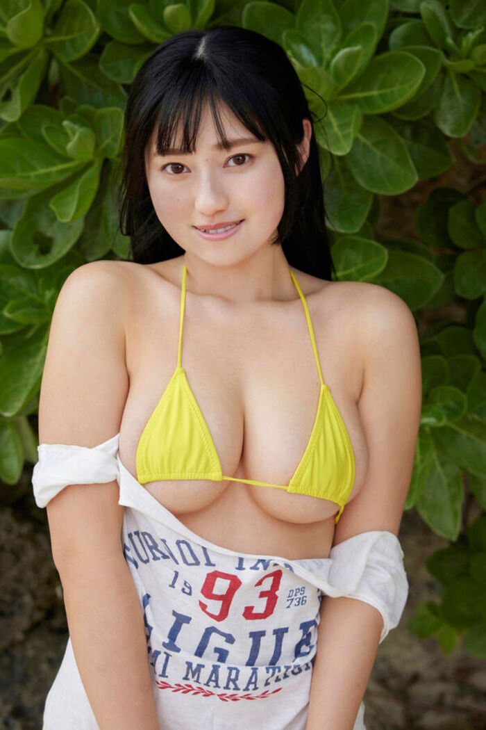 グラドル藤原ナミのウエスト55cmでHカップな奇跡のボディがすごすぎる件 10th image