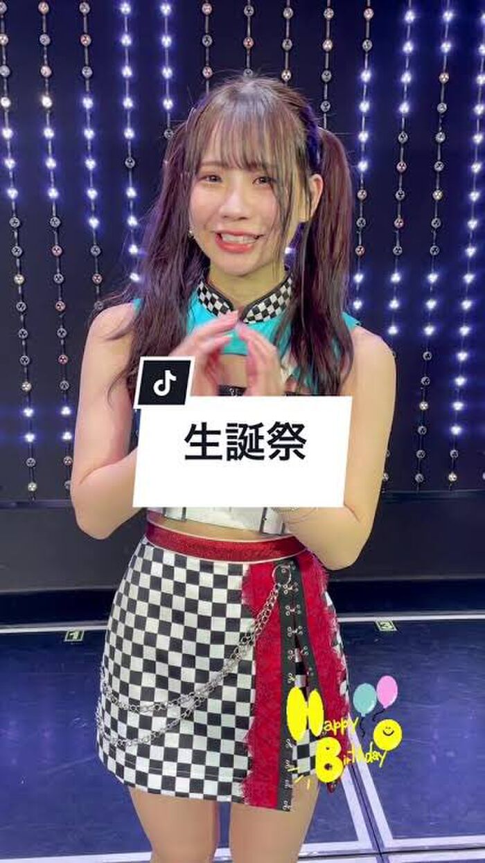 NMB48's busty beauty, Kaisuke Wada (28) dismisses the suspicion of breast augmentation with a purikura in high school www 4th image